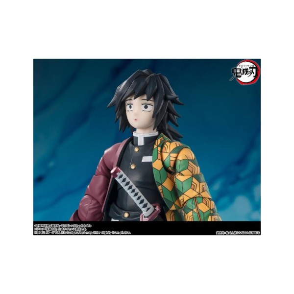 Figura tamashii nations giyu tomioka 15 cm demon slayer kimetsu no yaiba sh figuarts