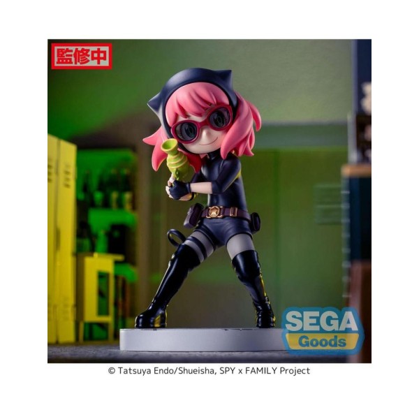 Anya forger playing undercover ver. fig. 15 cm spy x family luminasta