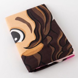 Toalla La Casita de Muñecas de Gabby microfibra 70x140cm. Composición: 100% poliester. 250 gsm.